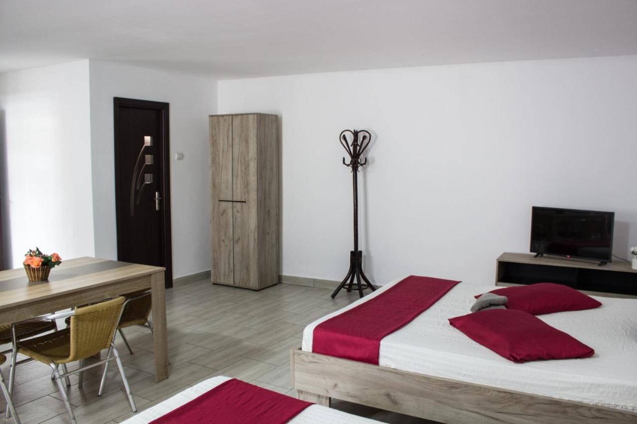 Daddy House Hotel Turda Ngoại thất bức ảnh