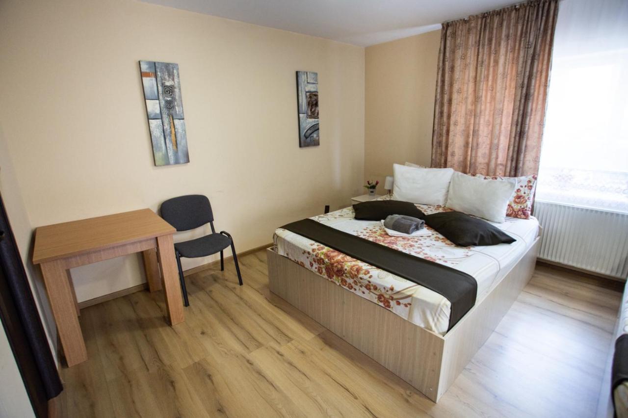 Daddy House Hotel Turda Ngoại thất bức ảnh