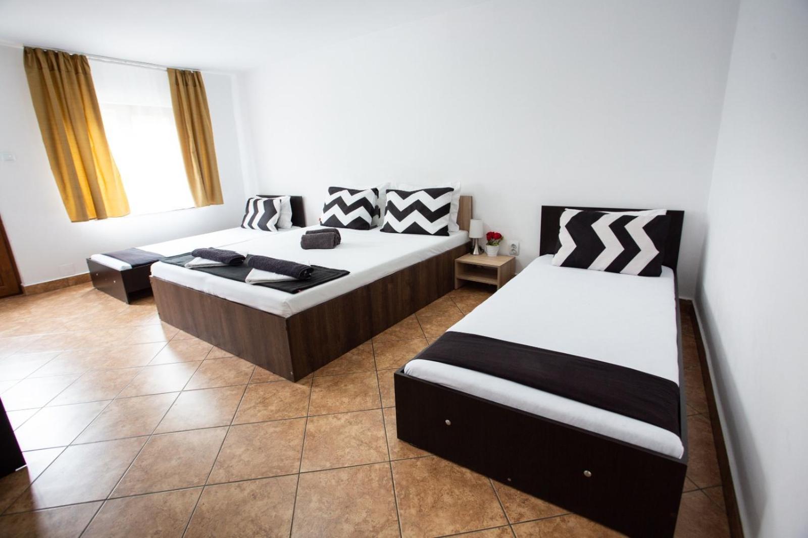 Daddy House Hotel Turda Phòng bức ảnh